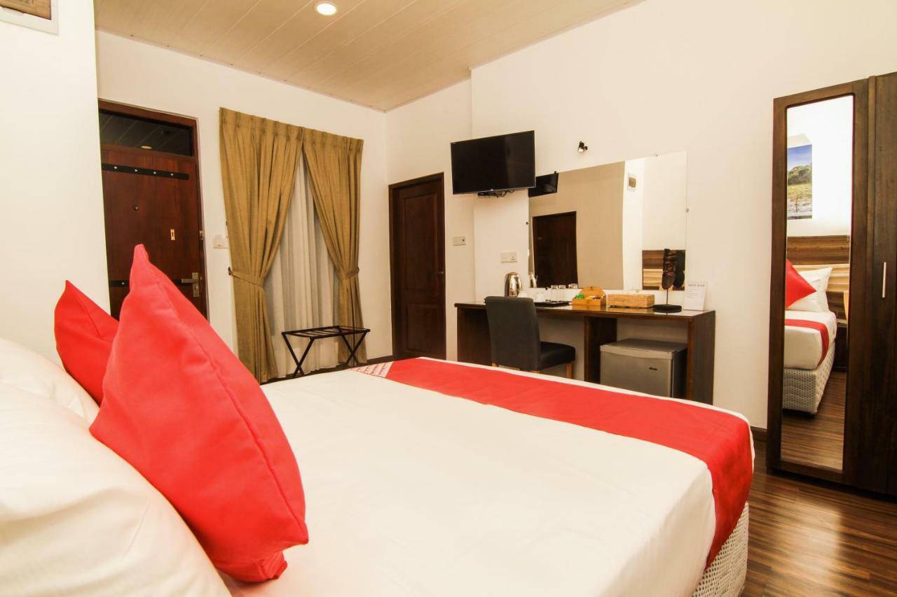 Clove Transit Hotel Kotugoda Экстерьер фото