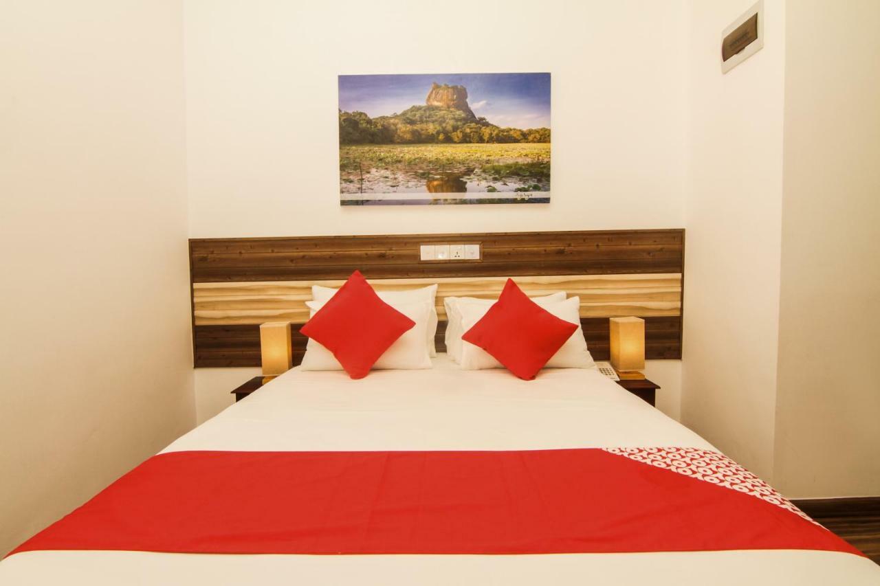 Clove Transit Hotel Kotugoda Экстерьер фото