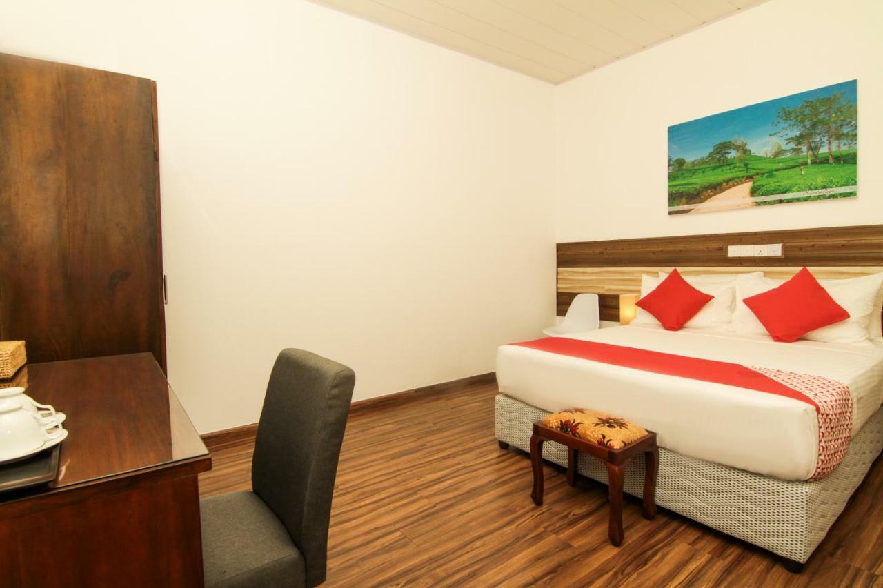 Clove Transit Hotel Kotugoda Экстерьер фото